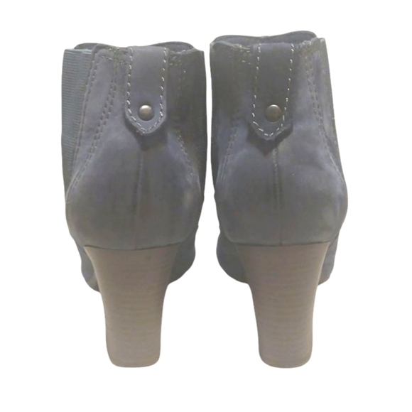 Clarks Blue Suede Ankle Boots Womens Booties Size 8.5 - Picture 5 of 11